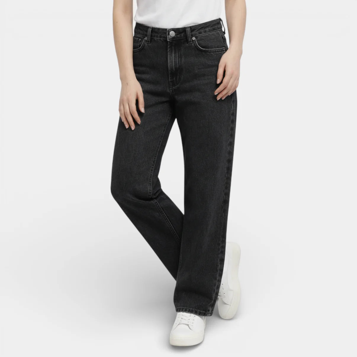 Women’s Full-Length Straight-Leg Jeans